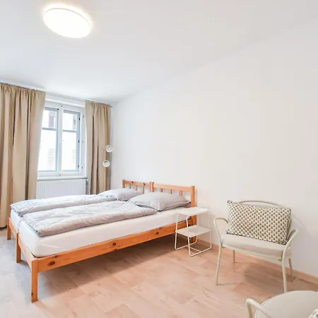 Grand 3 Bedroom Mezonet Апартаменты Оломоуц