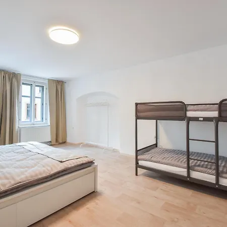 Grand 3 Bedroom Mezonet Оломоуц
